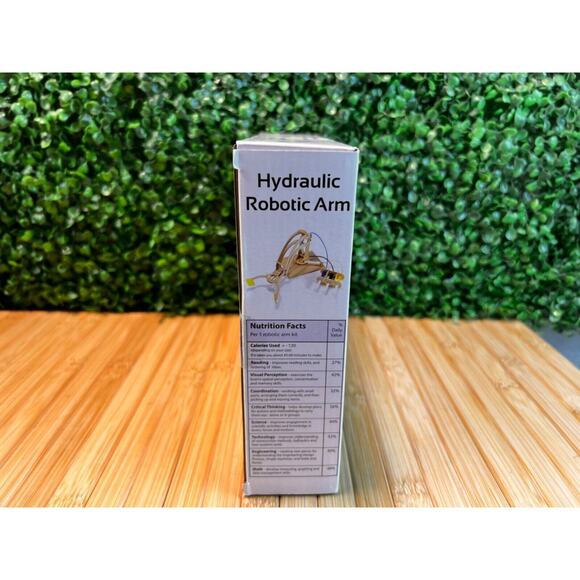 Hydraulic Robotic Arm Model Kit - Build-It-Yourself STEM Activity - Pathfinders - Picture 6 of 10